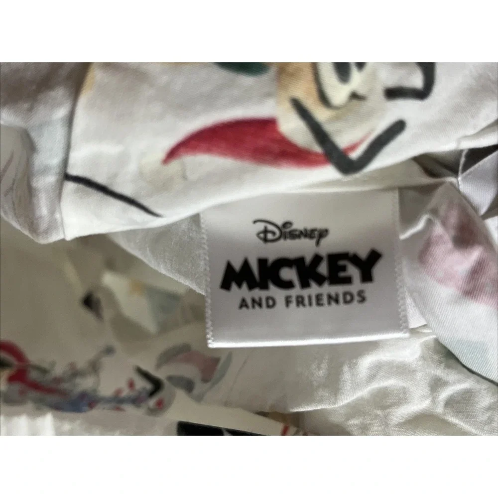 Pottery Barn Kids Disney Holiday Mickey & Friends Organic Percale Std Pillowcase